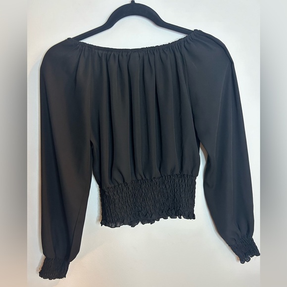 REVAMPED size S, black blouse, long sleeve, banded cuffs and hem. Light weight - Picture 4 of 4
